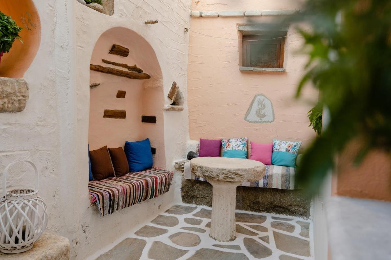 Small Apartment In Grotta Naxos Naxos City エクステリア 写真