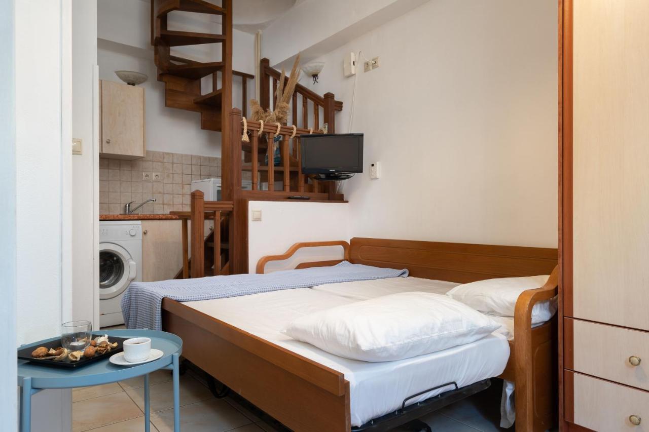 Small Apartment In Grotta Naxos Naxos City エクステリア 写真
